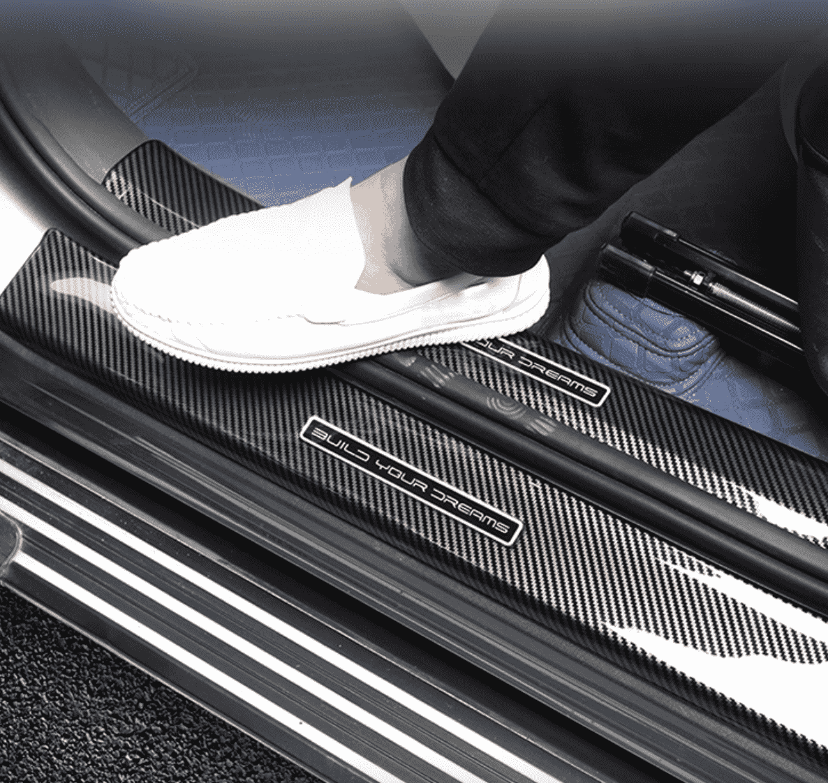 Xevaban.com ở 214 Giải Phóng là đơn vị chuyên cung cấp phụ kiện oto, đồ chơi oto, đồ chơi M6, phụ kiện M6, xevaban, 214 giải phóng, ốp bậc chân byd m6, nẹp bậc chân byd m6, chống xước bậc chân lên xuống byd m6.